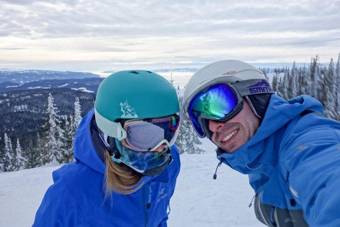 Cheesing at Silverstar. Katy's smiling, i think. 