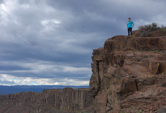 Stopping for a break along the rim of Echo Basin