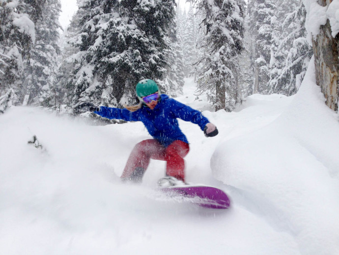 Katy slashing through her free refills.